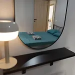 Debbie's δίπλα στο νερό ! Appartement