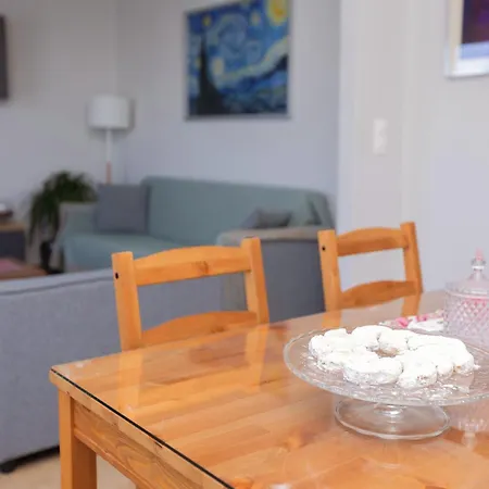 Debbie's δίπλα στο νερό ! Appartement *