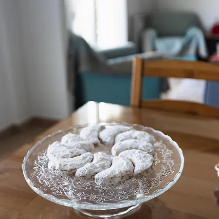 Debbie's δίπλα στο νερό !