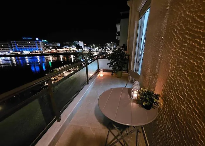 Διαμέρισμα Debbie's δίπλα στο νερό !